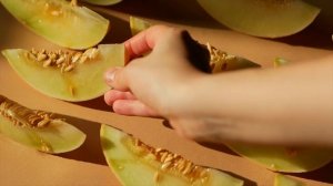 7258402-uhd_3840_2160_25fps