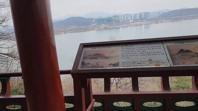 [한국의 명산 - 궁산]서울 강서구 한강변에 위치한 산으로서 공자의 위패를 모신 양천향교가 있고 풍광이 좋아 소악루가 자리한 산성이 있는곳, Gungsan Mountain