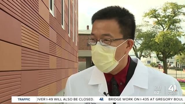 Chief tours new proton therapy center