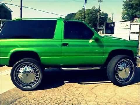 1995 Yukon on 28 inch rims смотреть онлайн