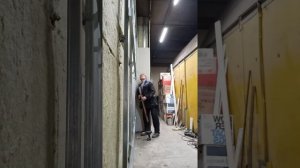 Установка профилей для гипсокартона.