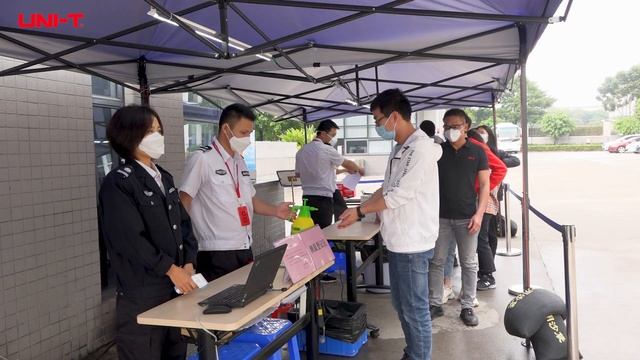 UNI-T UT30H Infrared Thermometer Non-contact Fever Detector 32℃~45℃ смотреть онлайн