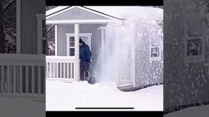 Снегоуборщик аккумуляторный лопата, 2 аккумулятора, с регулировкой выброса, снегоуборочная машина