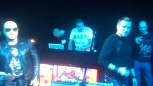 Русский Размер - Она лежала на земле (live)