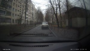 наркоман насамокате ищет закладку 2