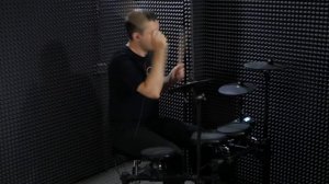 Уроки игры на барабанах - Nirvana - на электронных барабанах.
