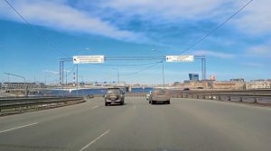 Сквозь центр Питера на машине в воскресенье. Какие дороги, какие пробки в Санкт-Петербурге