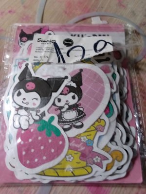 Наклейки куроми 50 штук!!! В наборе распаковка чудо наклеек