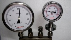 Anti Pulsation Pressure Gauge