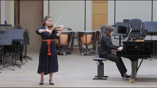 БАРТОК Румынские танцы смотреть онлайн