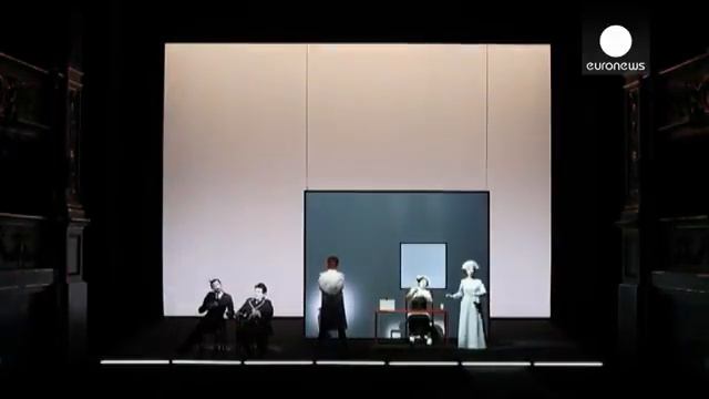 روبرت ويلسون يقدم مسرحيته "2014" في براغ - le mag смотреть онлайн