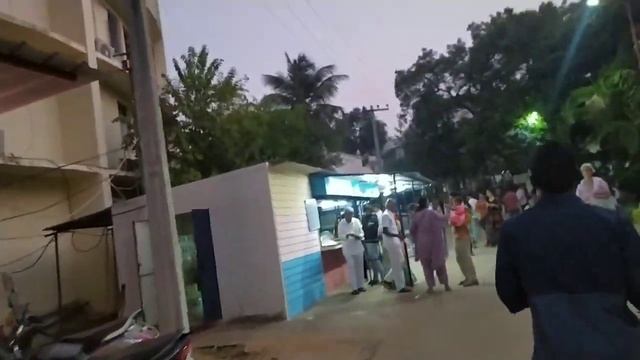 Прогулка по ашраму. Индия. смотреть онлайн