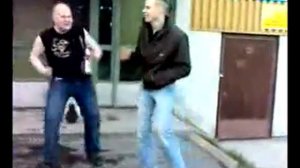 гопники танцуют (чёткие пацаны)