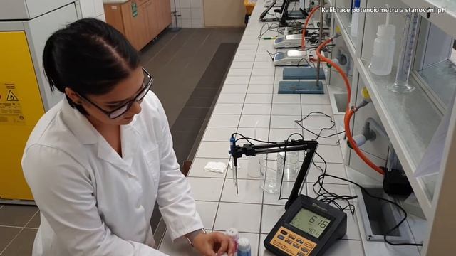 Kalibrace potenciometru a stanovení pH (Milwaukee Mi150) смотреть онлайн
