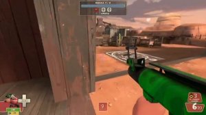 Niño  manco sin dedos juega Team fortress 2