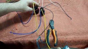 Mazda 3. Правильное подключение центрального замка по аналогу на разрыв, перехлёстной схемой.