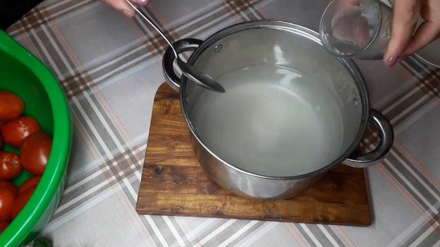 Сладкие маринованные помидоры на зиму.