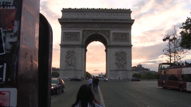 Paris Vacation Travel Guide | Must Do Travels смотреть онлайн