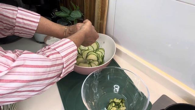 Вкусная закуска из кабачков!