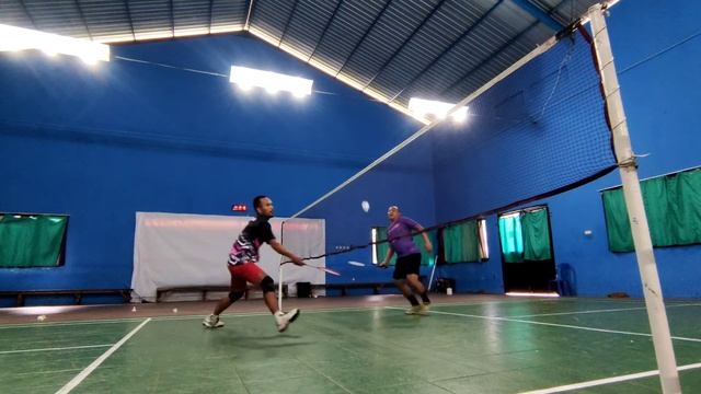 Tes raket lining 3D breakfree N90IV mirip 3D Calibar 900 boost смотреть онлайн