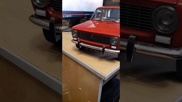 Модель  Ваз 2101 в масштабе 1:8 от Ашет Коллекция. смотреть онлайн