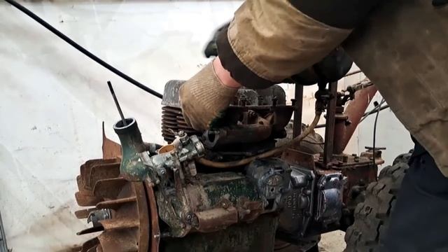 Попытка отремонтировать легендарный мотоблок МТЗ. Получится ли запустить мотор?