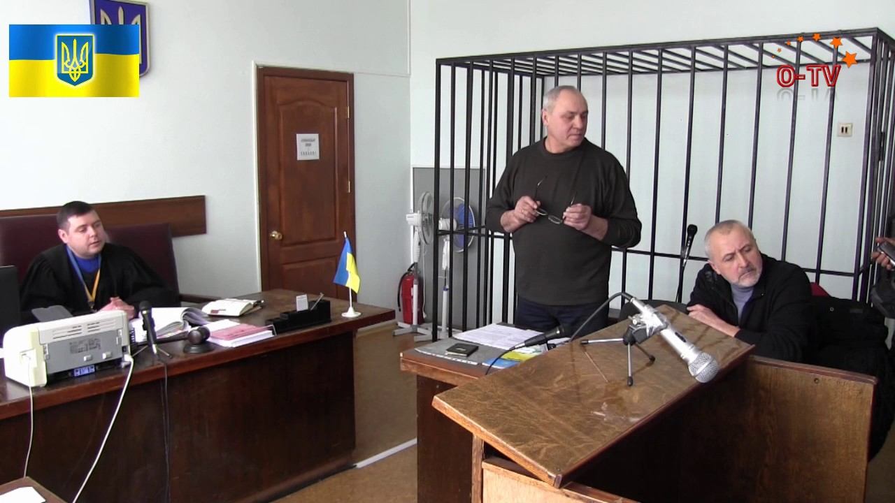 Судья Ю. Онопченко пытается помочь Анатолию Маложену, у которого отжали квартиру. смотреть онлайн