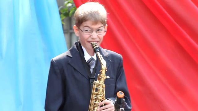 Виктор Васильев «Moon River» (саксофон) смотреть онлайн