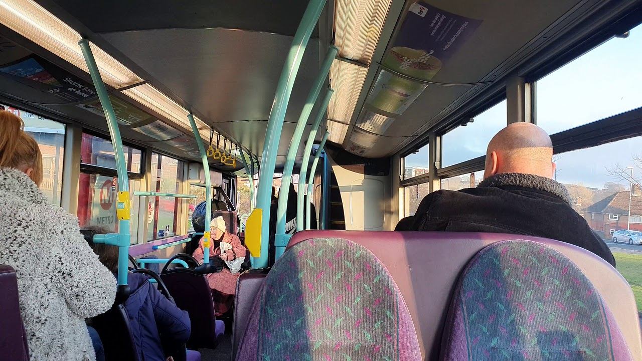 ⚾⚾*Whistling Beast* First Leeds 32472 YJ04 FZY Volvo B7 смотреть онлайн