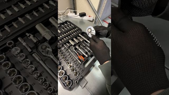 Набор инструментов 94 предмета смотреть онлайн