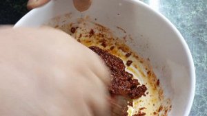 Намазка на хлеб с острым перцем, очень вкусная.