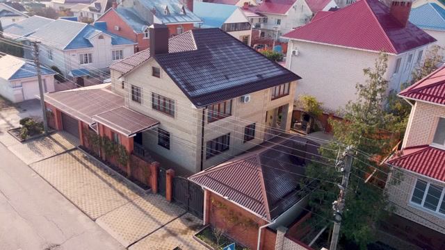 Кирпичный дом в центре Анапы 291 кв.м в районе 4-й школы. Одно из лучших мест для жизни. Смотрите!