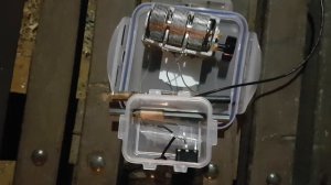 MW DX 1530KHz with Yaesu VX-6E and two ferrite rod antennas