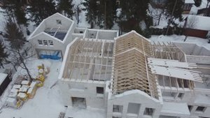 Стропильная система из готовых деревянных ферм. Подготовка и монтаж. Часть 1