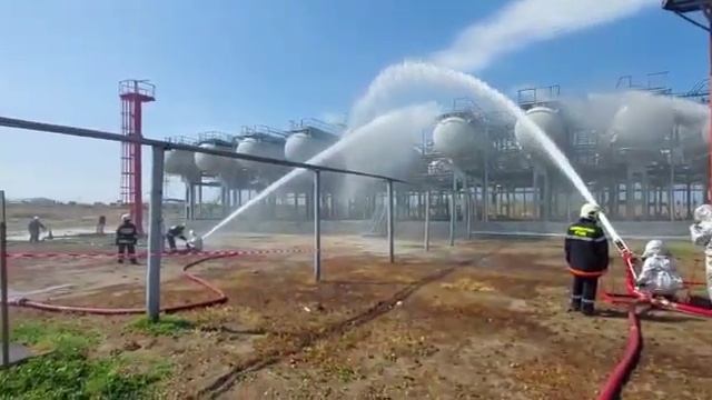 FHN “Etilen-Polietilen” zavodunda yanğın-taktiki təlim keçirib смотреть онлайн