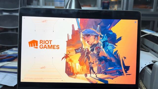 Valorant Still Works On This Old 2020 MacBook Pro смотреть онлайн