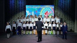 "Ақ көгершін" исп. Детский хор, дирижёр хора, Марат Утегенов