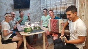 С группой "Казан егетлэре" "Бу доньяда без кунак"