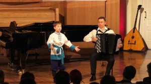 музыка Ивана Уваркина, слова Натальи Уваркиной «Эх, топни нога!»