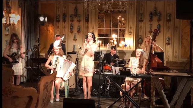 Восьмиклассница romance смотреть онлайн