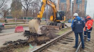 В Краснодаре начали рыть котлован на месте второго провала под трамвайной линией