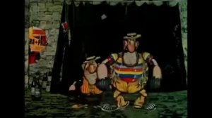 поёт агент ноль- ноль Икс