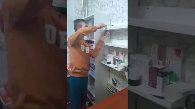 Внуку 12 лет. Замена чёрных полок на белые. смотреть онлайн