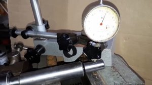 Шпиндель с КМ1 проверка биения на оправке