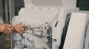 Компания ПОЛИМЕХ провела приемосдаточные испытания дробилки SLP-400 производительностью до 400 кг/ч