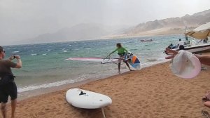 ВИНДСЁРФИНГ Так бывает, когда неожиданно приходит  шквал