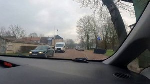 Поехали в город Кулдига (Kuldīga) на авто техосмотр. И посмотрели город | Латвия, конец ноября