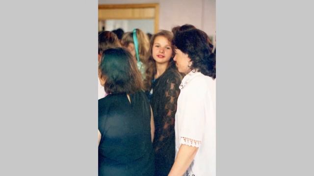 Над твердью голубой смотреть онлайн