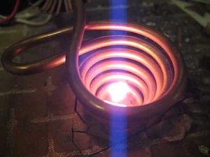 Levitation melting of aluminium (Левитационная плавка алюминия)