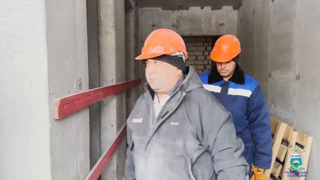 В ходе рейдов по стройкам в Тюмени полиция выявила 68 нарушителей миграционного законодательства